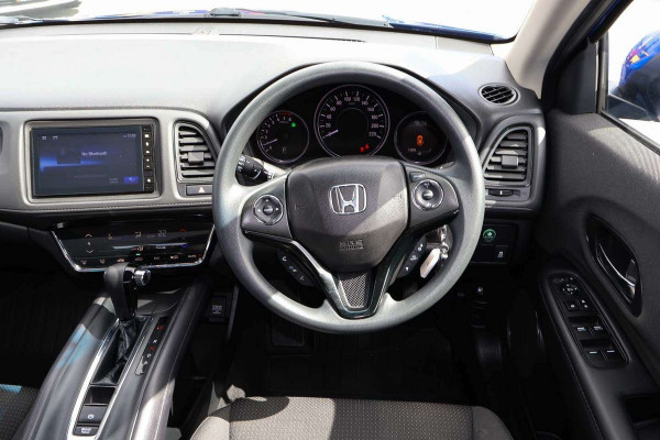 2021 Honda HR-V  VTi SUV Image 9