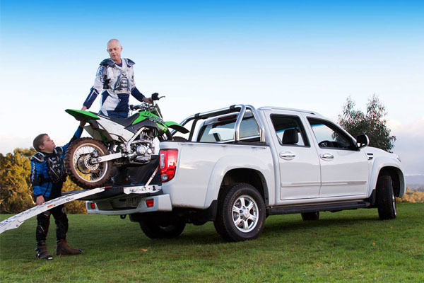 Steed Dual Cab Diesel 4x4 Option