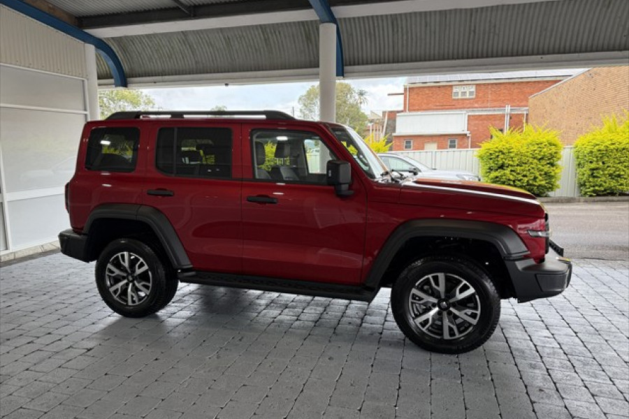 2025 GWM Tank 300 P01 Ultra Hybrid SUV Image 6