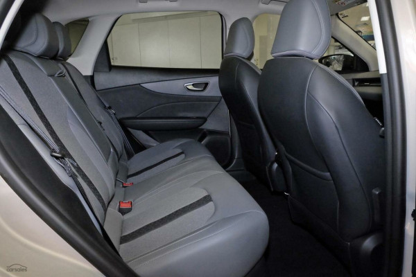 2025 MG MGS5 EV ZS3EM Essence 62 SUV Image 9