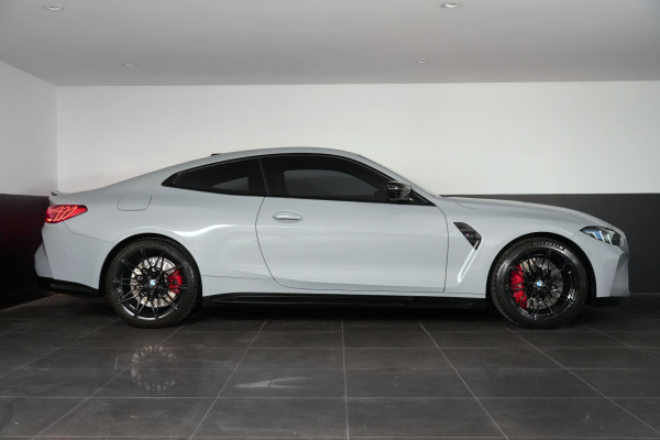 2024 BMW M4 Competition X-Drive Coupe Image 6