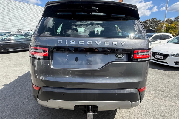 2018 Land Rover Discovery Series 5 HSE Luxury SUV Image 8