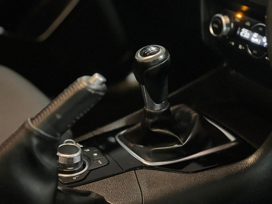 2015 Mazda 3 BM5438 SP25 Hatch Image 13