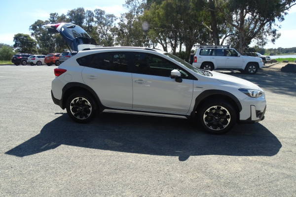 2021 Subaru XV G5-X Hybrid L SUV Image 9