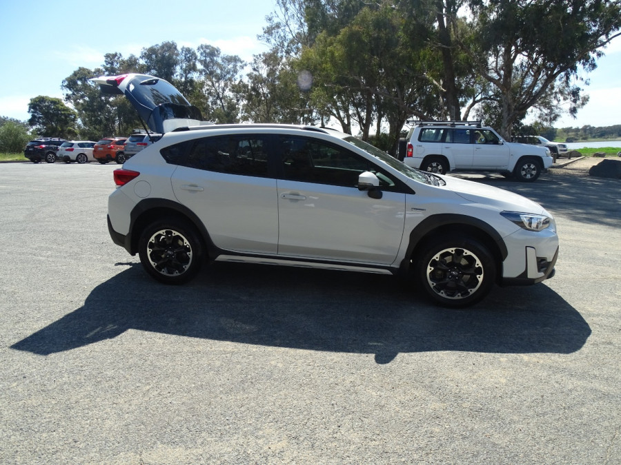 2021 Subaru XV G5-X Hybrid L SUV Image 9