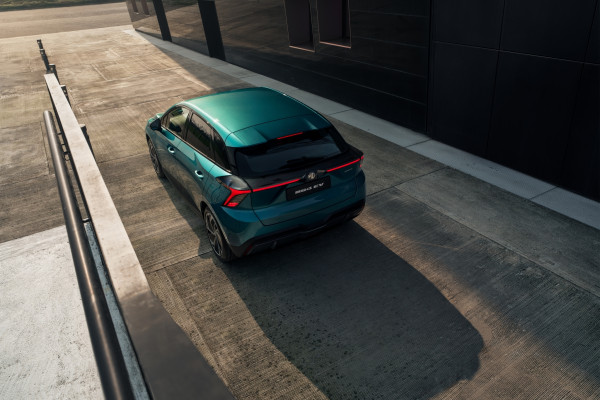 2026 MG MG4 AH4E Essence 64 Hatch Image 3