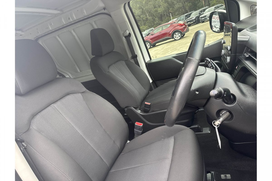 2021 MY22 Hyundai Staria Load US4.V1  Van Liftback Image 10