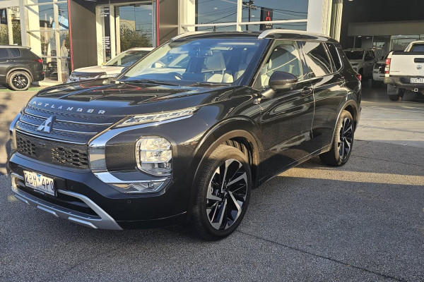 2024 Mitsubishi Outlander ZM Exceed SUV