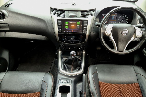 2019 Nissan Navara D23 Series 4 N-TREK Dual Cab Pickup Image 6