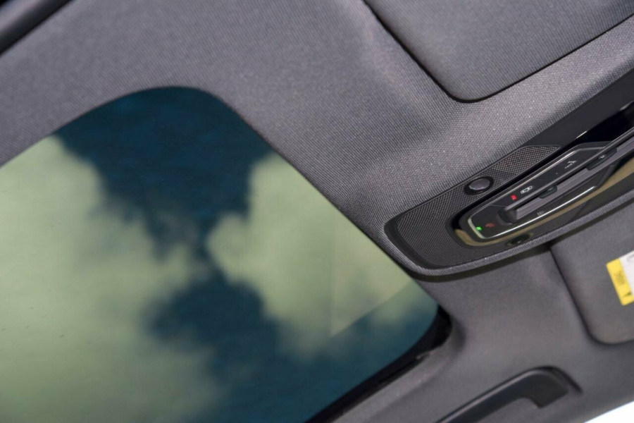 2021 Audi RS 6 C8 Wagon Image 14