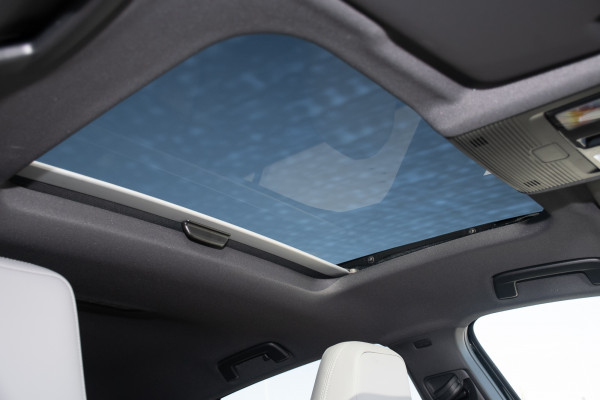 2026 Volkswagen Golf 8.5 110TSI R-Line Hatch image 11