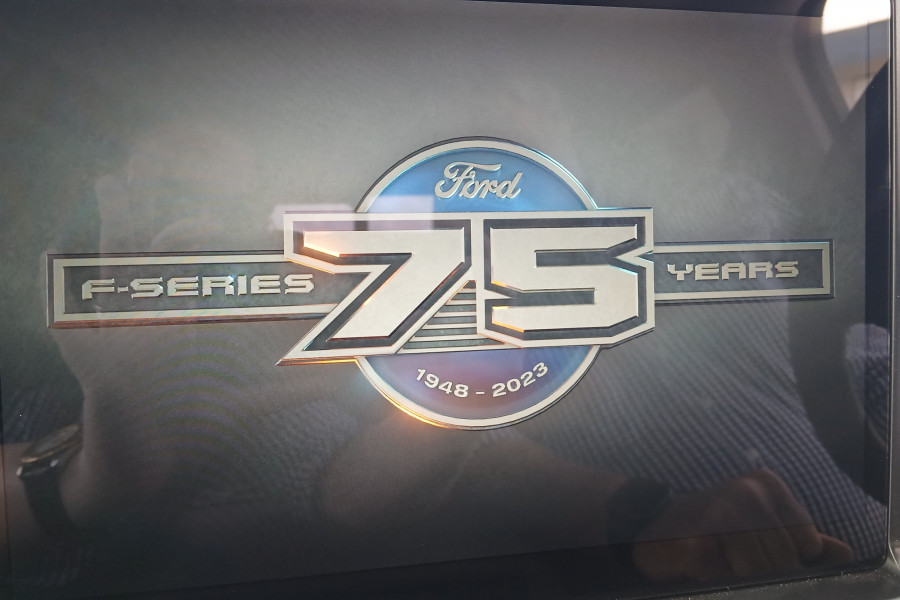 2023 Ford F-150 No Series Lariat Dual Cab Image 23