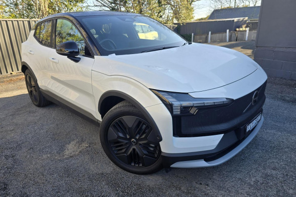 2026 Volvo EX30 Cross Country  Ultra Twin Motor Performance SUV Image 1