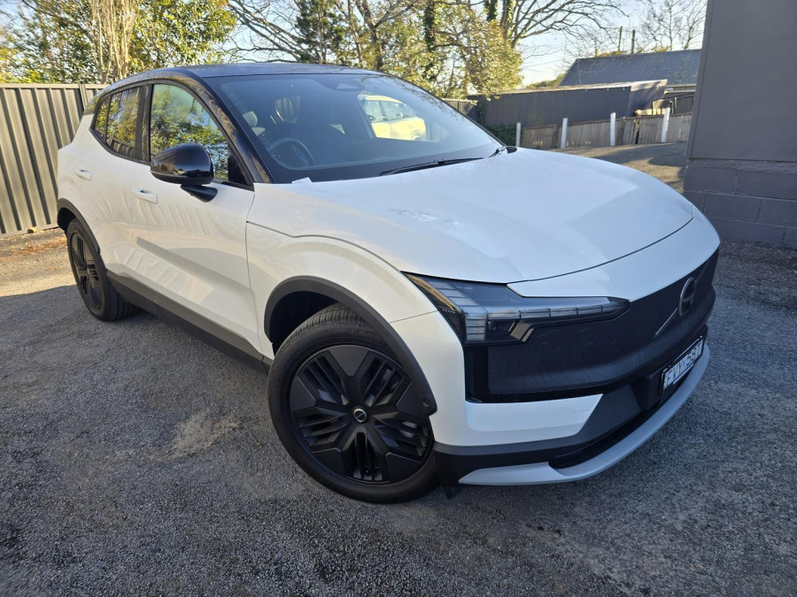 2026 Volvo EX30 Cross Country  Ultra Twin Motor Performance SUV Image 1