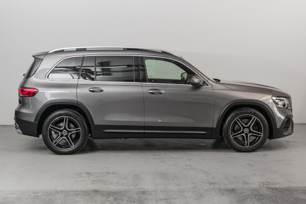 2022 Mercedes-Benz GLB-Class X247 GLB250 SUV image 3