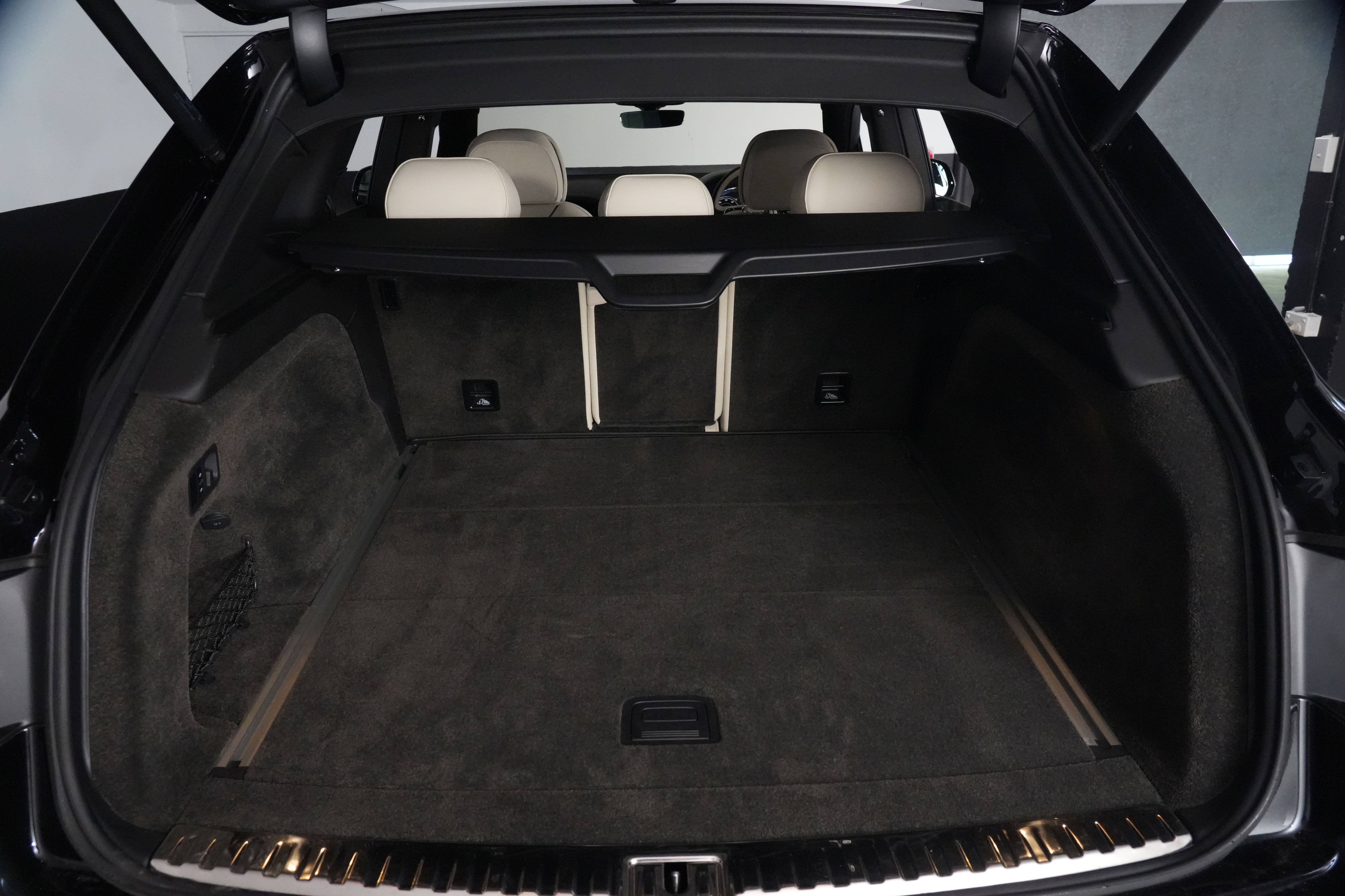 2018 Bentley Bentayga W12 SUV Image 25