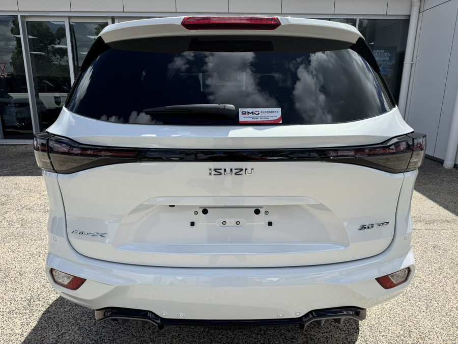 2026 Isuzu MU-X RJ LS-T SUV Image 4