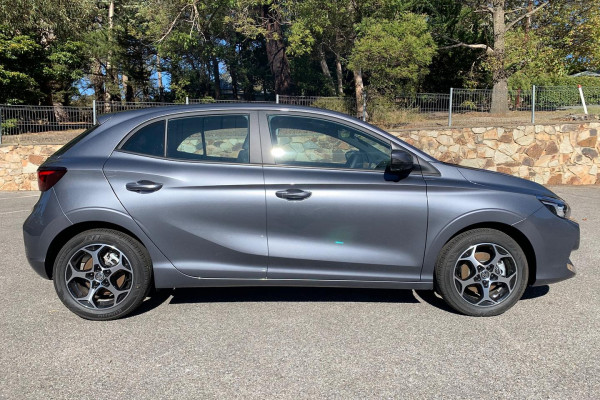 2024 MY25 MG MG3  Essence Hatch