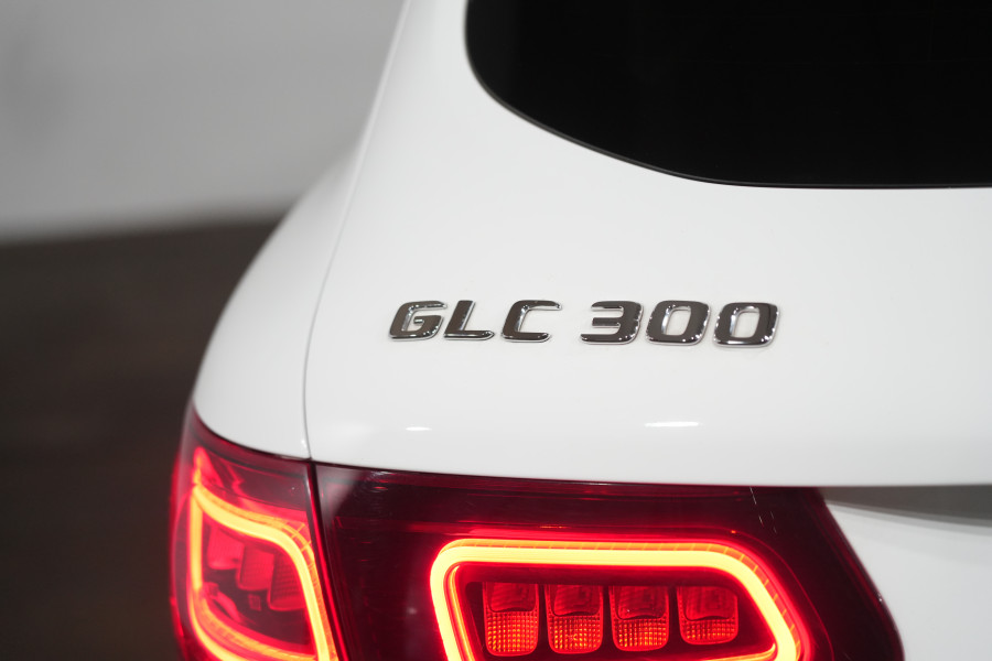 2020 Mercedes-Benz GLC-Class GLC300 SUV Image 9