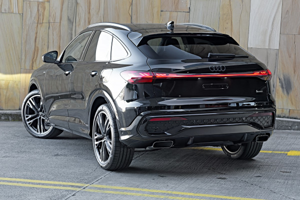 2025 MY26 Audi Q5 e-hybrid 270kW | 2.0TFSI Quattro SUV image 2