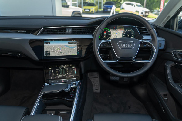2023 Audi Q8 e-tron GE 55 SUV image 7