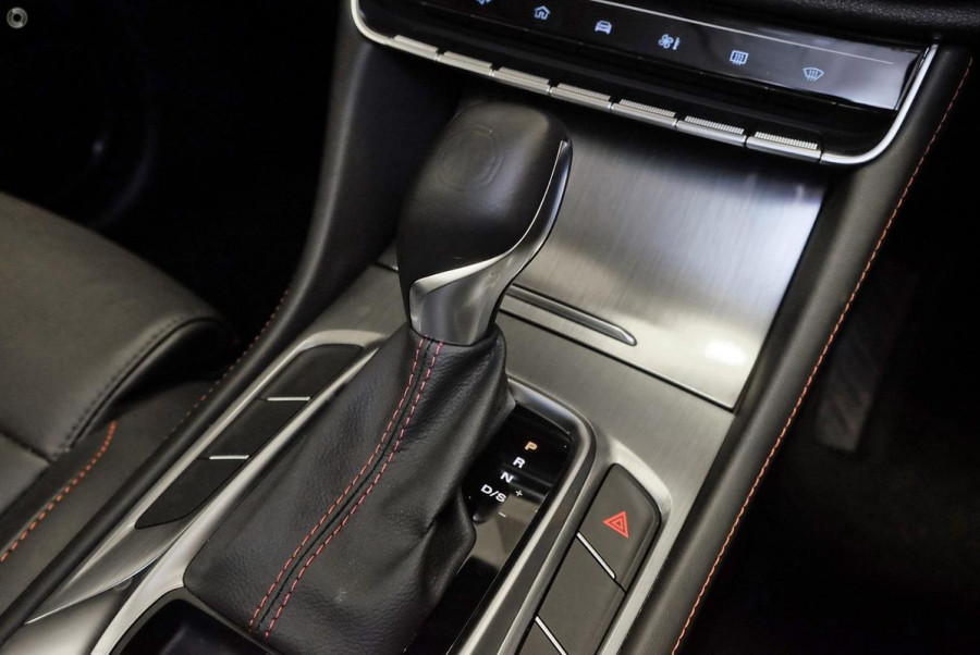2024 MG HS SUV Image 15