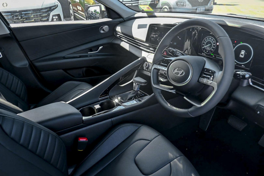 2025 Hyundai i30 CN7.V2 Elite Hybrid Sedan Image 6