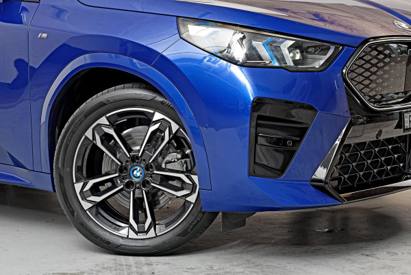 2025 BMW iX2 U10 xDrive30 M Sport SUV image 6