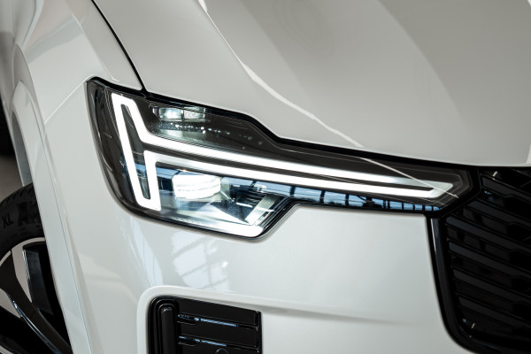 2025 MY26 Volvo XC90 L Series Ultra B5 Dark SUV Image 8
