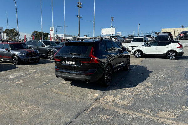2019 Volvo XC60 UZ  T5 Momentum Wagon Image 5