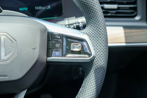 2025 MG QS IS31 Essence SUV Image 14