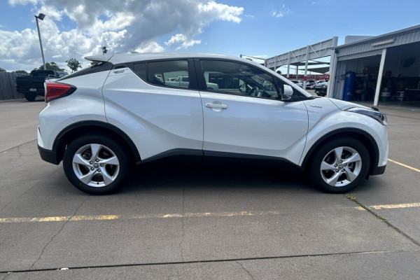 2018 Toyota C-HR NGX10R  SUV