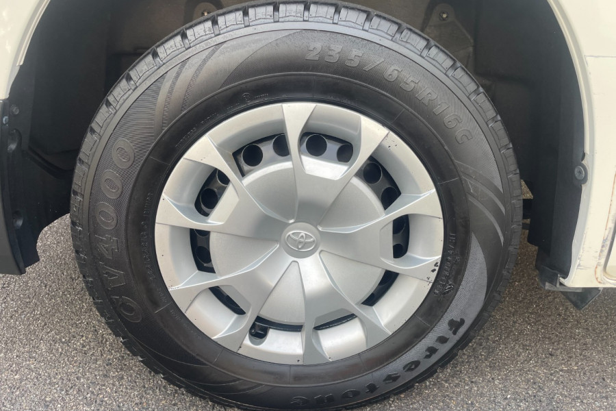 2019 Toyota HiAce Commuter GL Commuter GL Van Image 18