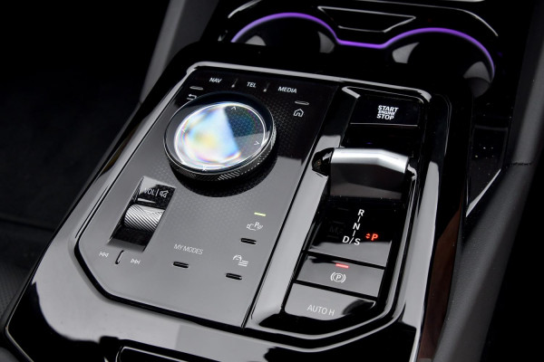 2025 BMW 5 Series G60 520i M Sport Sedan image 19