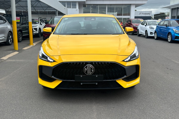 2024 MG MG5 AP32 Essence Sedan