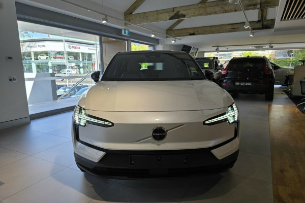 2024 Volvo EX30  Twin Motor Performance Ultra SUV Image 2