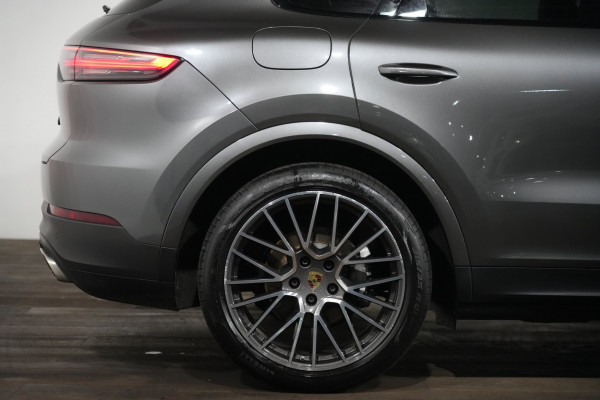 2023 Porsche Cayenne SUV
