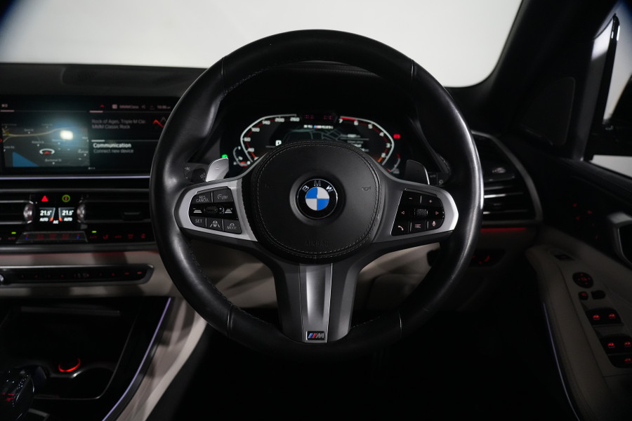 2022 BMW X5 M50i SUV