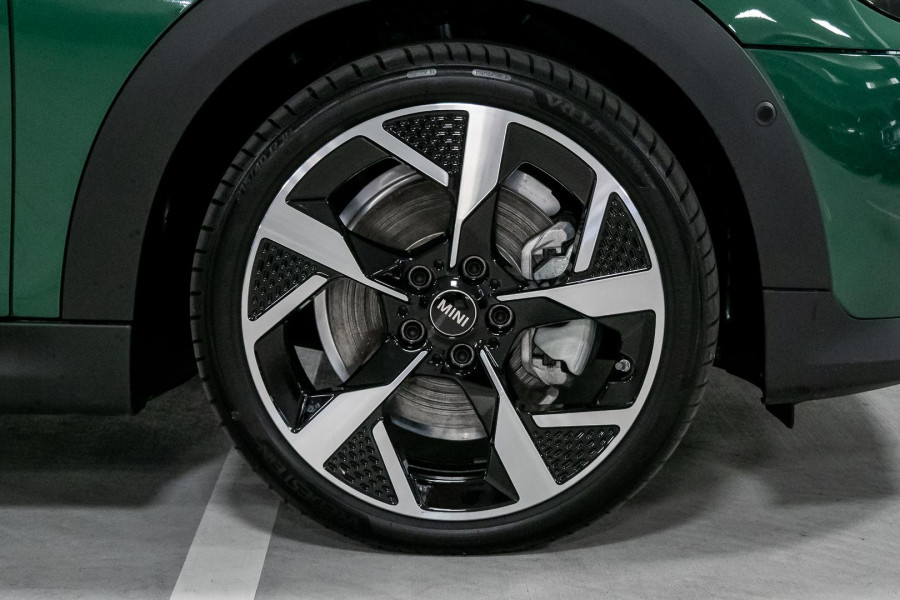 2025 MINI Cooper F65 S Favoured Hatch