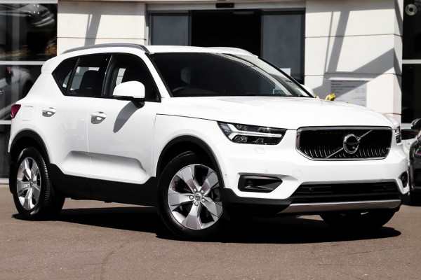 2020 Volvo XC40 XZ T4 Momentum Suv