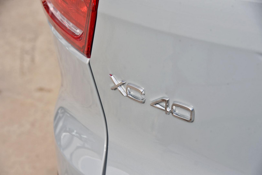 2024 MY25 Volvo XC40 XZ Ultra B4 Bright SUV Image 15