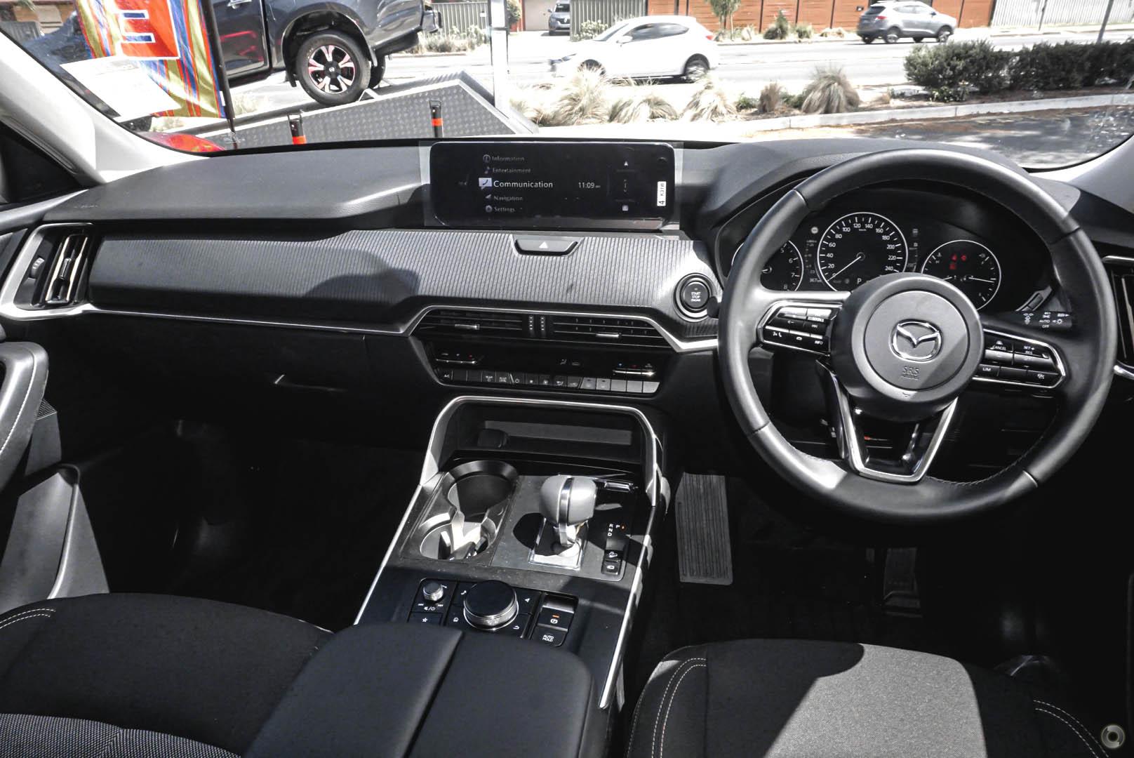 2024 Mazda CX-80 KL G40e Pure SUV Image 5