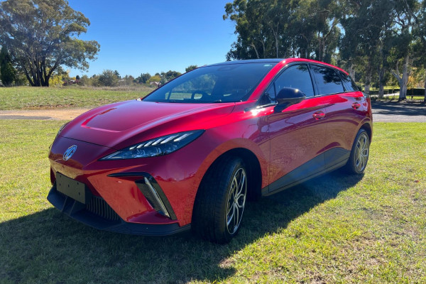 2024 MG MG4 MEH32 Essence 64 Hatch