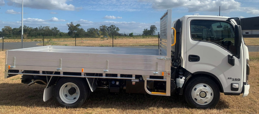 2026 Isuzu  NKR 65/45-150 DT D28 Tray Image 2
