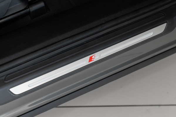 2025 Audi Q5 FY 55 TFSI e S Line SUV image 21