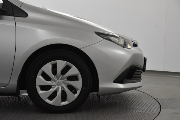 2016 Toyota Corolla ZRE182R Ascent Hatchback Image 5