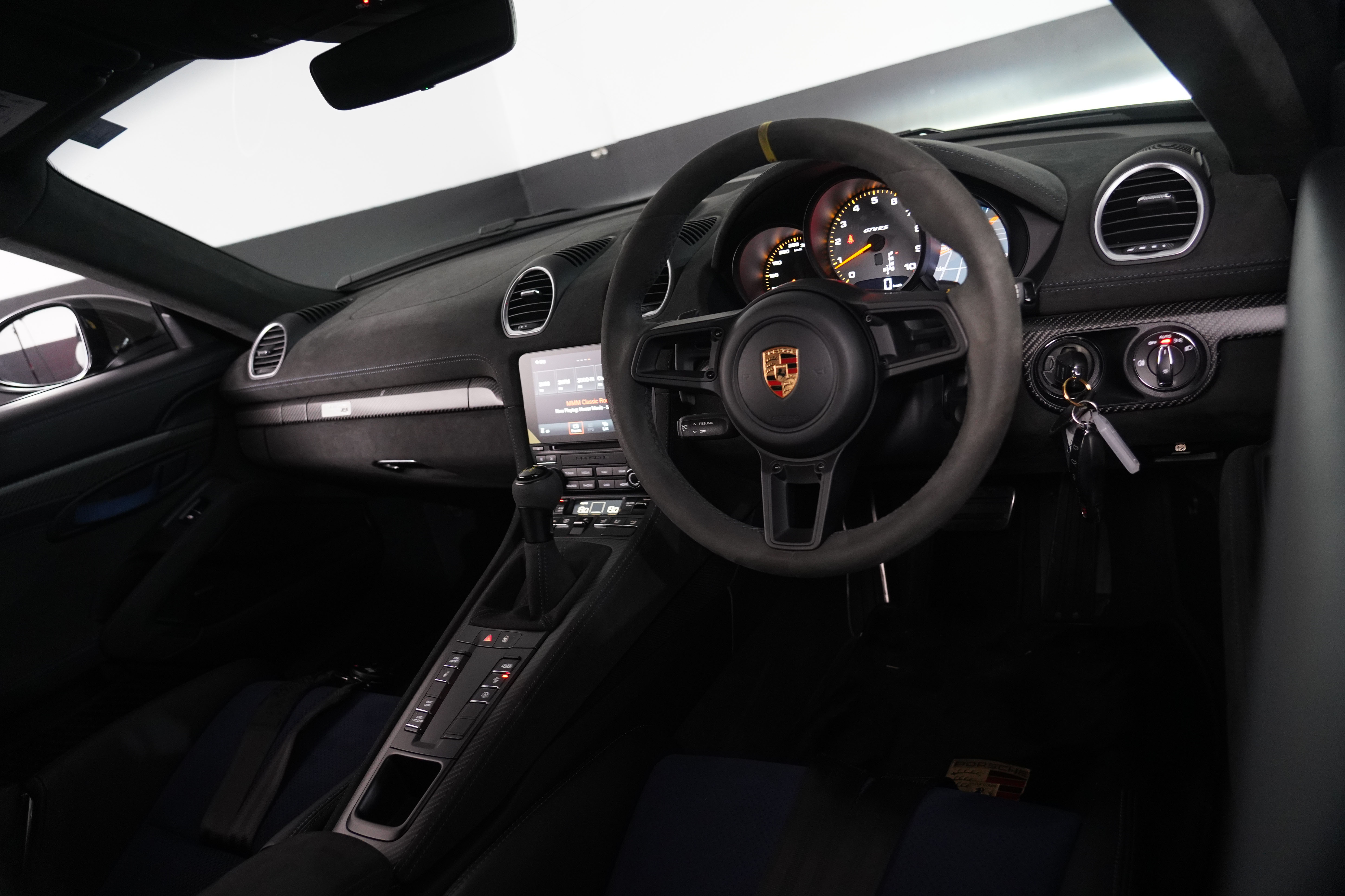 2023 Porsche 718 Cayman GT4 RS Coupe Image 34