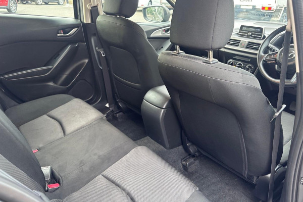 2016 Mazda 3 BM5478 Neo Hatch Image 10