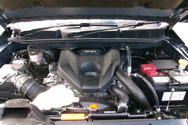 2023 MY24 Isuzu MU-X RJ LS-T SUV Image 21