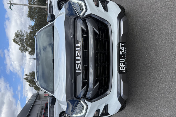 2021 Isuzu D-MAX RG X-TERRAIN Ute Image 2